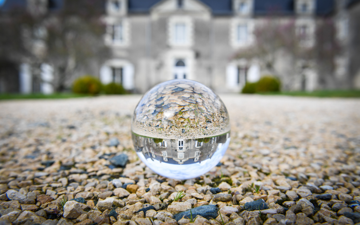 Façade du Château dans la boule de cristal