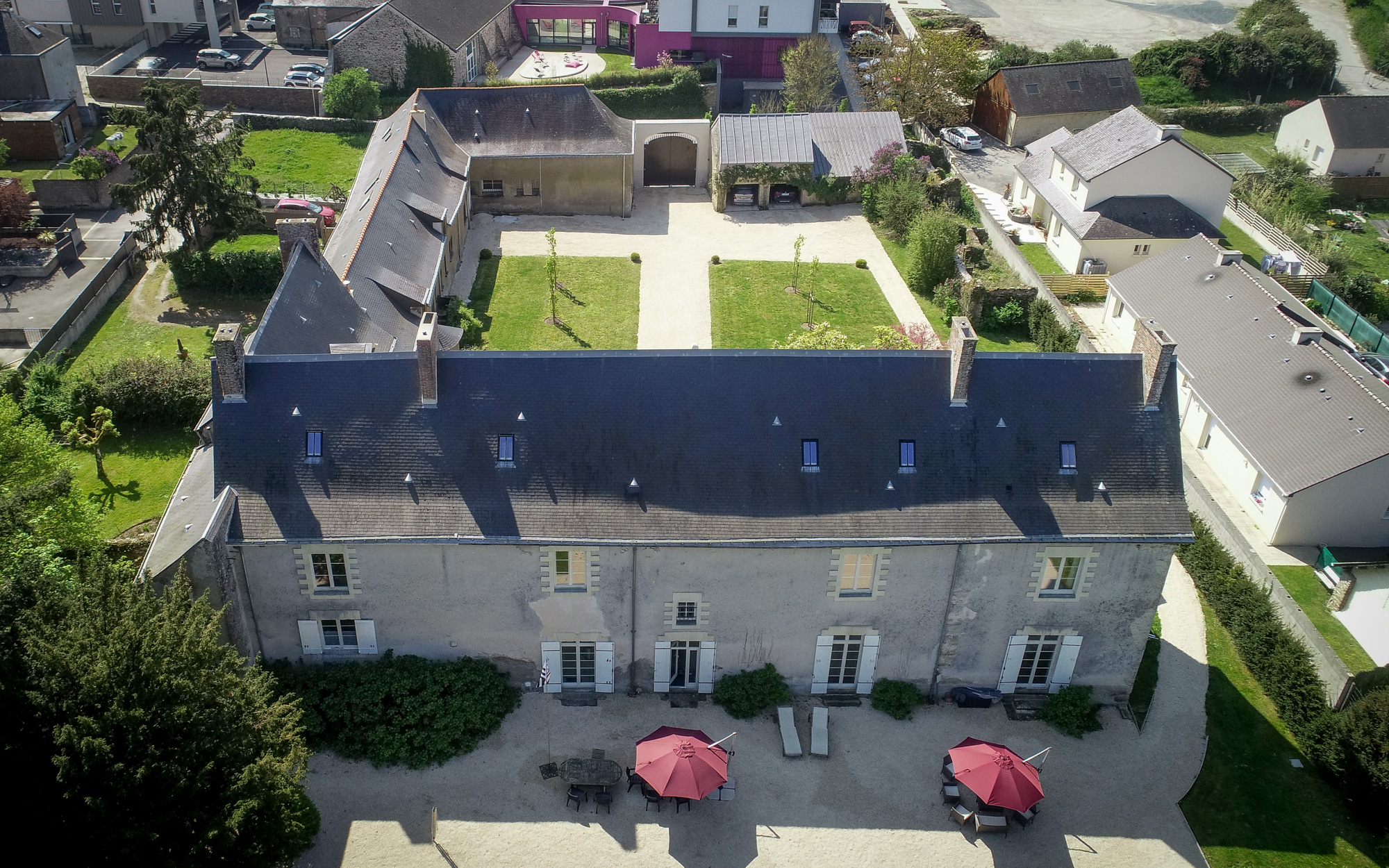 Vue aérienne de la Cour du Château